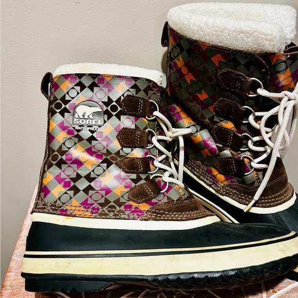 Sorel 1964 PAC Womens Sz 10 Boots Geometric Winter Insulated Lined Waterproof - Picture 3 of 7